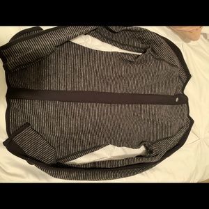 Lululemon long sleeve shirt